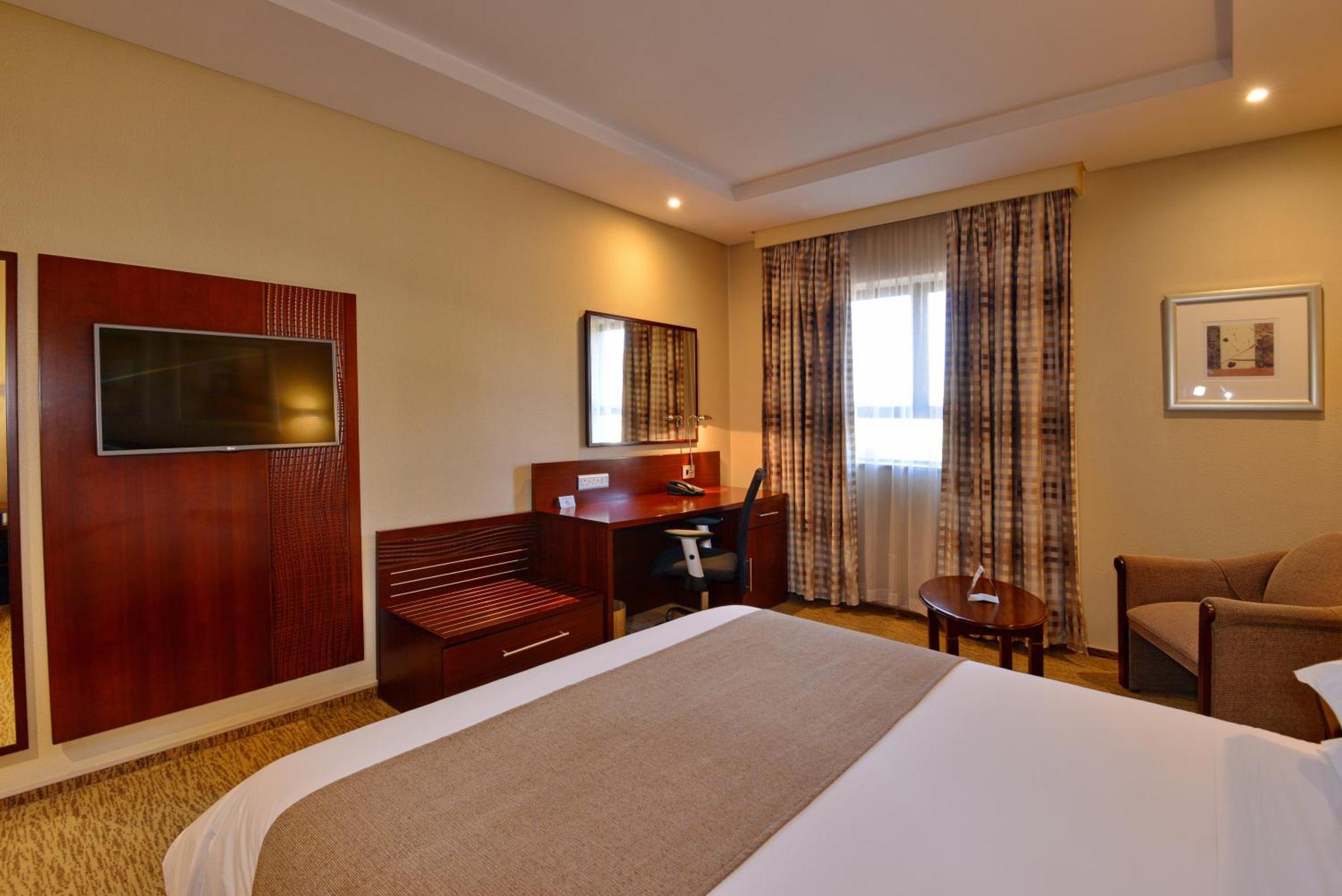 City Lodge Hotel Johannesburg Airport, Barbara Road Kempton Park Eksteriør billede