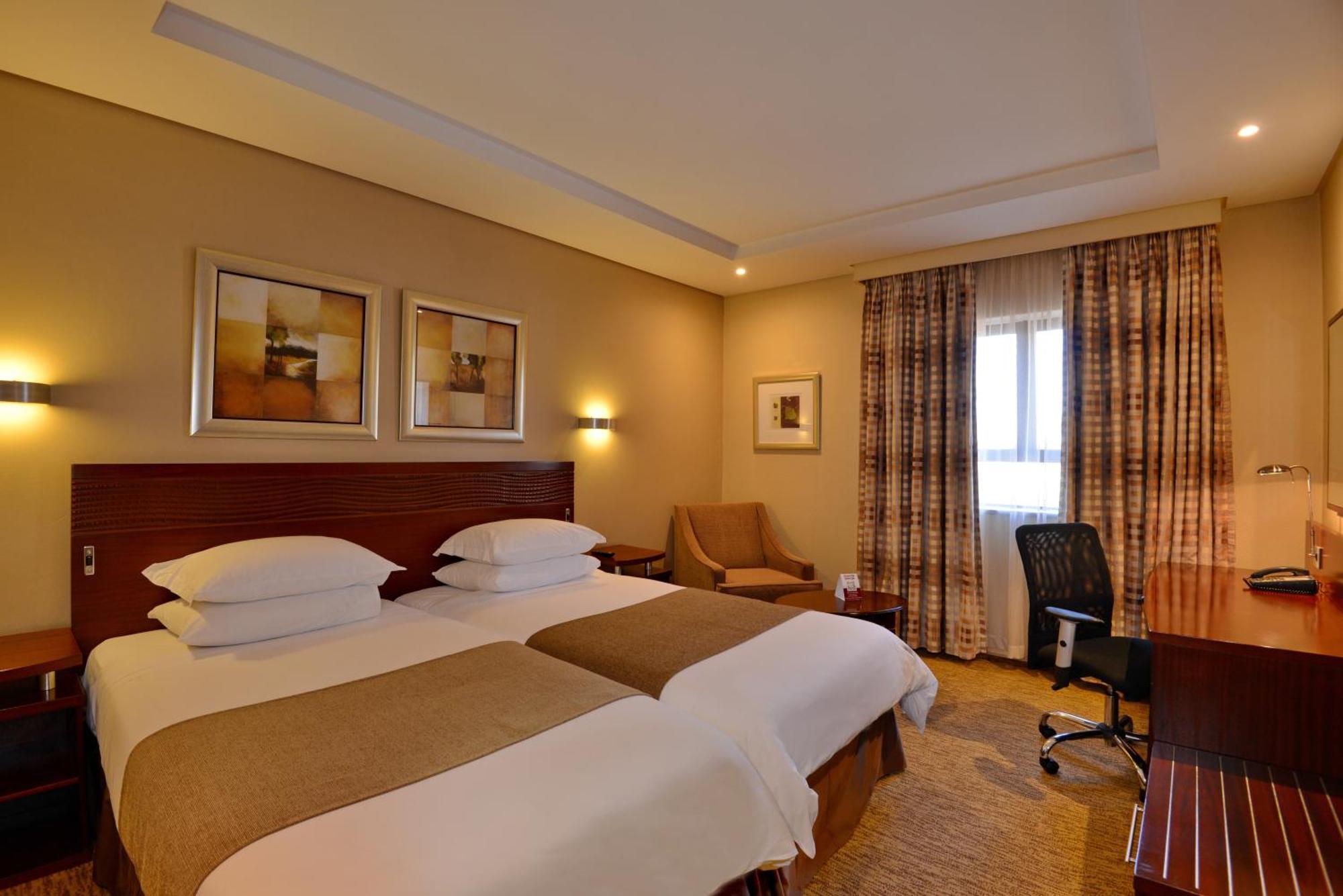 City Lodge Hotel Johannesburg Airport, Barbara Road Kempton Park Eksteriør billede