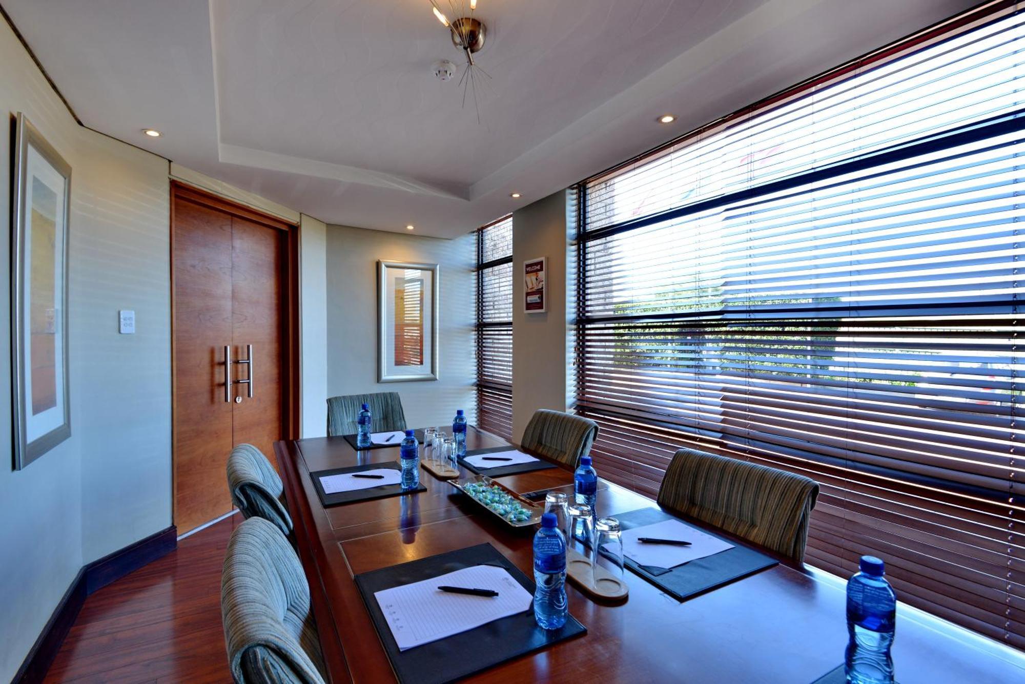 City Lodge Hotel Johannesburg Airport, Barbara Road Kempton Park Eksteriør billede