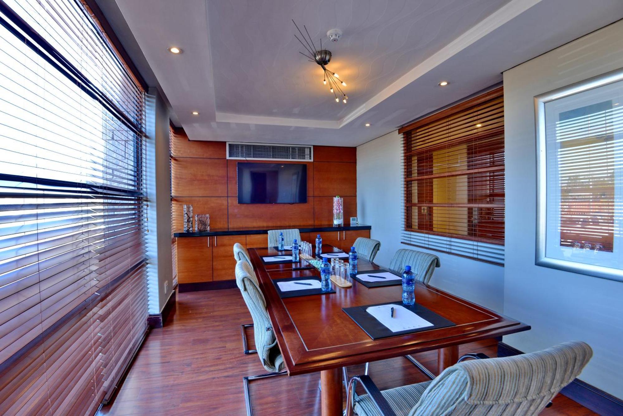 City Lodge Hotel Johannesburg Airport, Barbara Road Kempton Park Eksteriør billede
