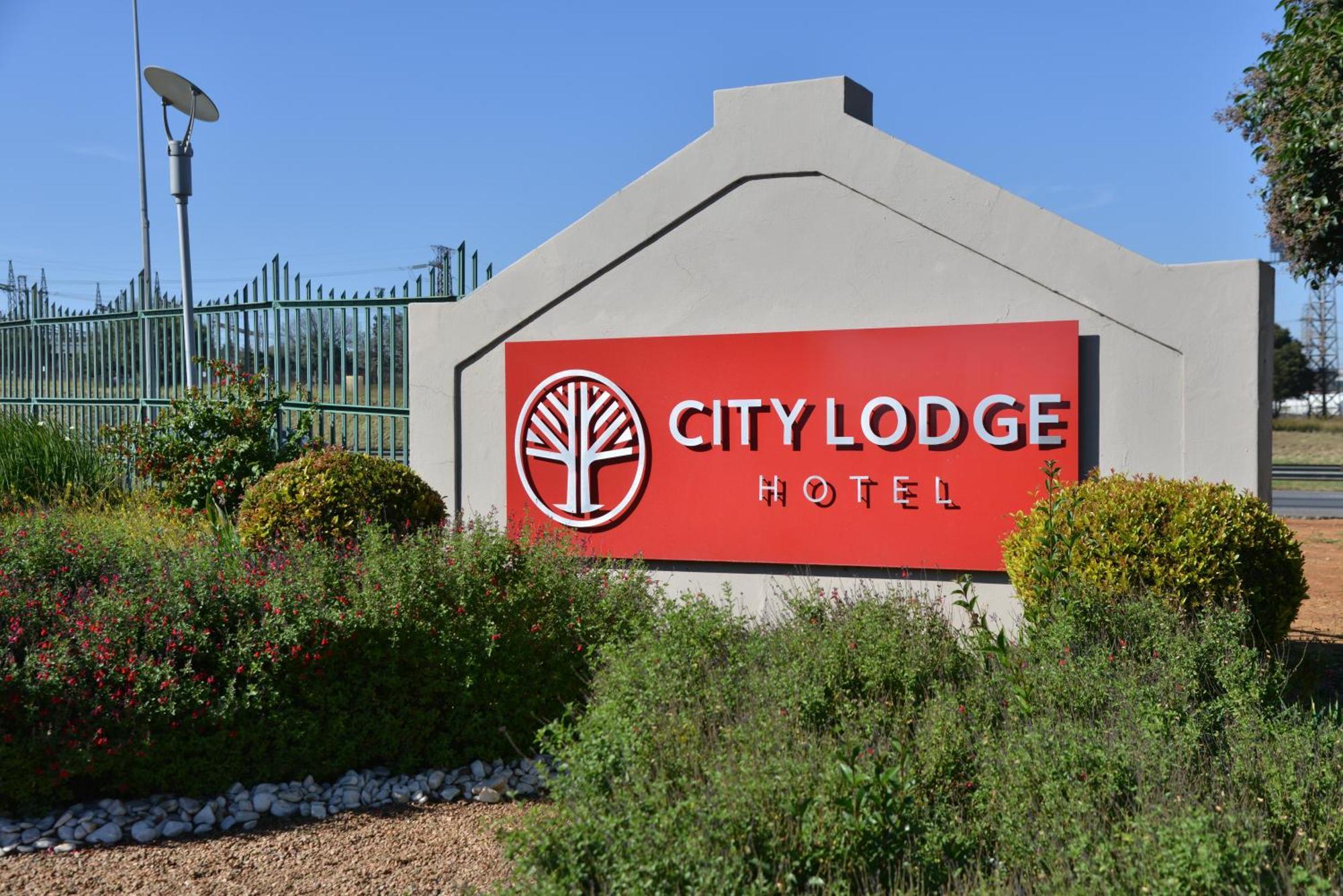 City Lodge Hotel Johannesburg Airport, Barbara Road Kempton Park Eksteriør billede