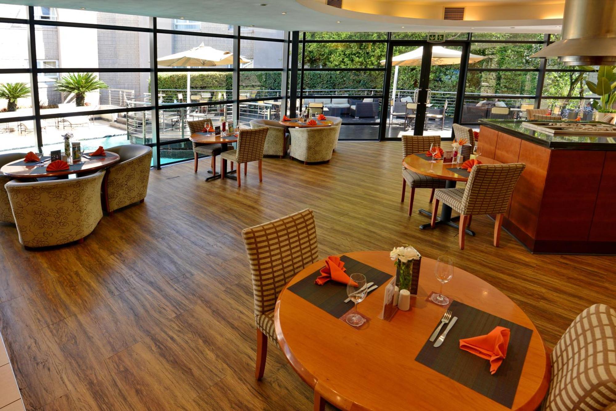 City Lodge Hotel Johannesburg Airport, Barbara Road Kempton Park Eksteriør billede